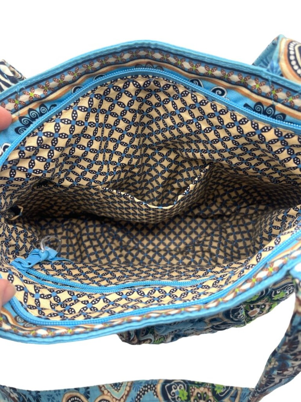 Vera Bradley Blue Floral Quilted Shoulder Bag Zipper Closure Multicolor - Picture 7 of 8